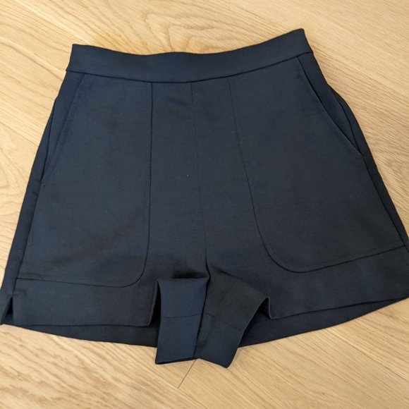 Aritzia Wilfred Boissier Shorts - Picture 2 of 4